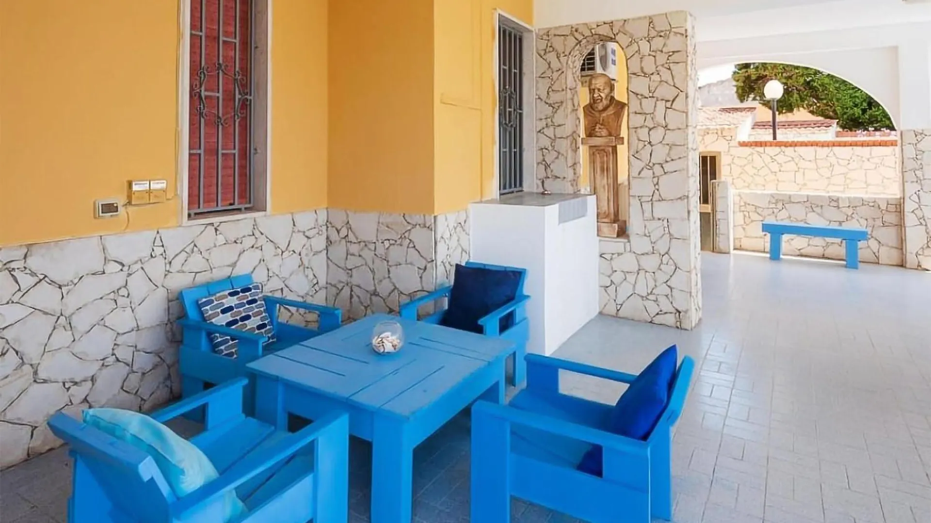 Cozy Home In Marina Di Ragusa With Kitchenette