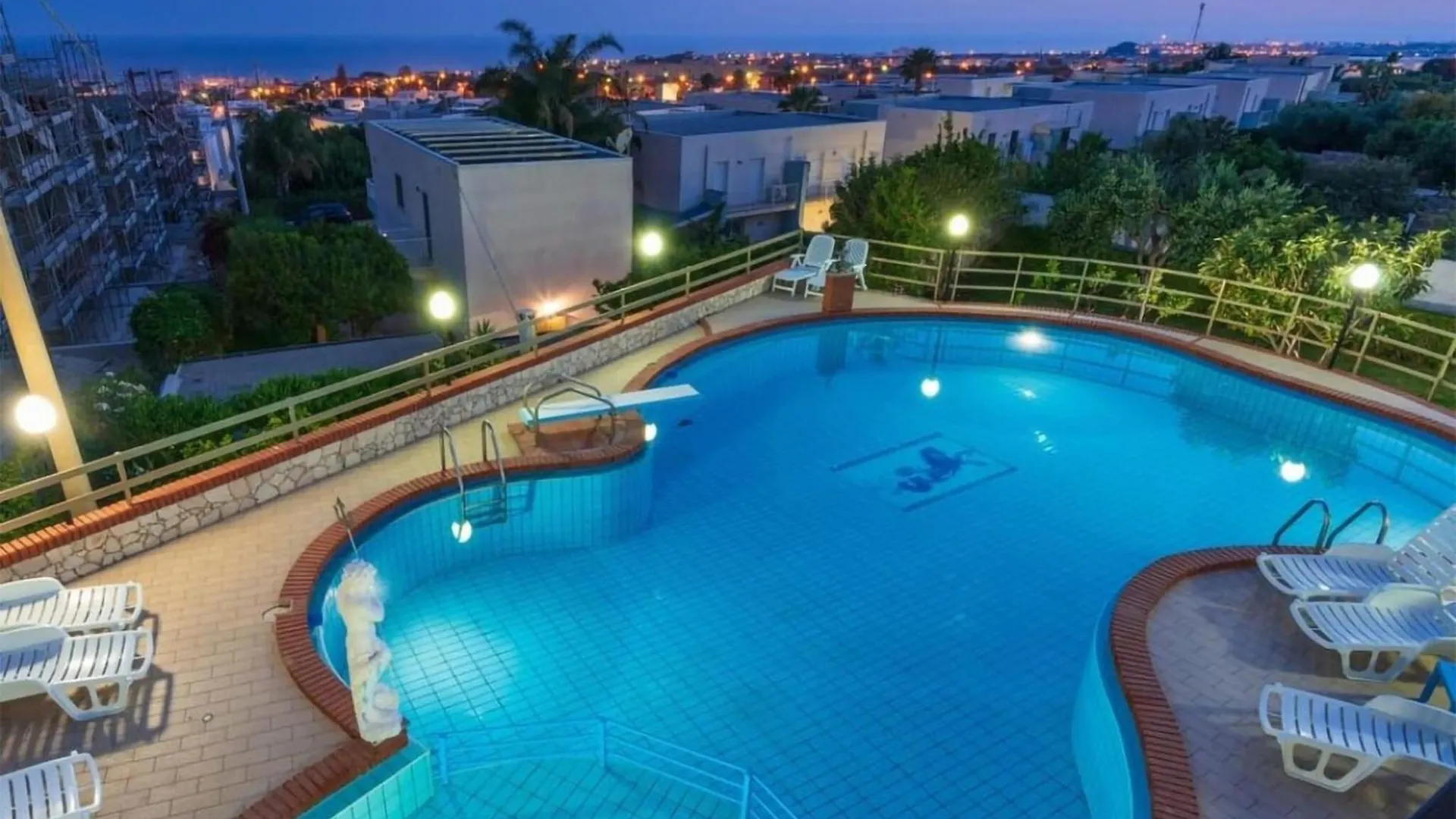 Holiday home Cozy Home In Marina Di Ragusa With Kitchenette