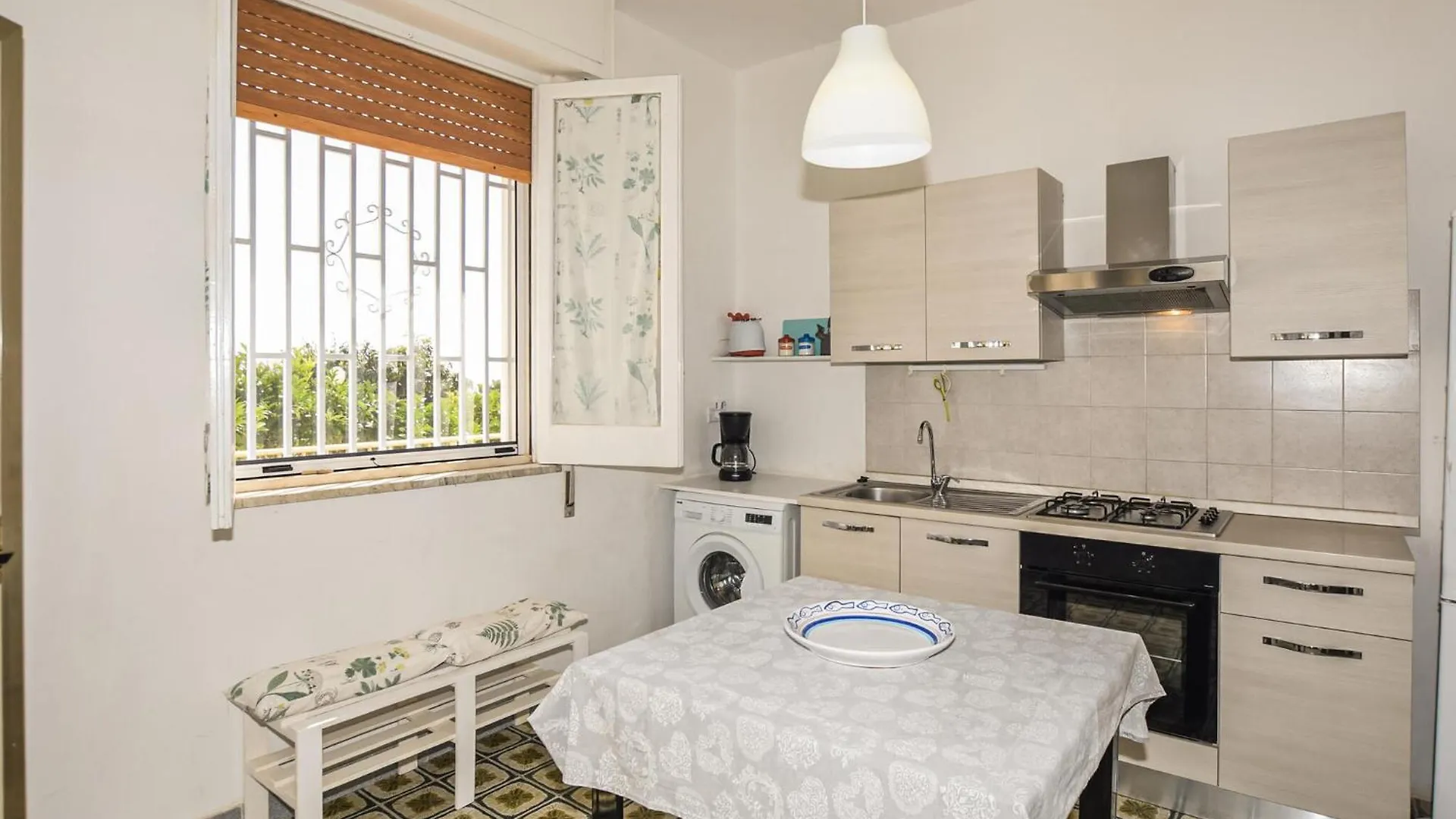 Holiday home Cozy Home In Marina Di Ragusa With Kitchenette Italy
